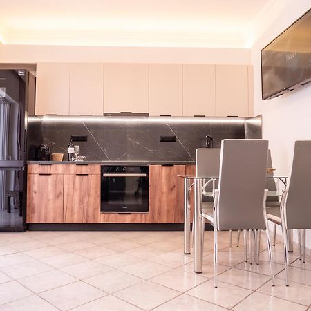 Athina'S Home Πειραιάς Εξωτερικό φωτογραφία